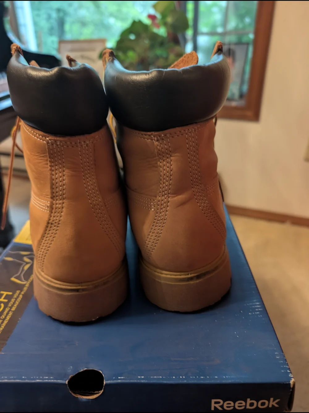 Timberland Men’s Classic! WORN ONCE- LOOK AT THE BOTTOMS